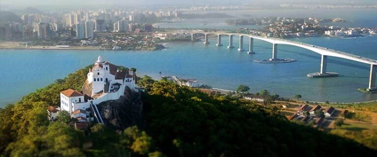 Vitória: Imagem aérea da Terceira Ponte
